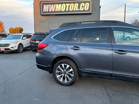 Used 2017 Subaru Outback 2.5i Limited image 4