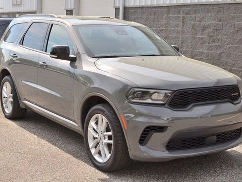 Used 2024 Dodge Durango GT AWD/4WD image 2