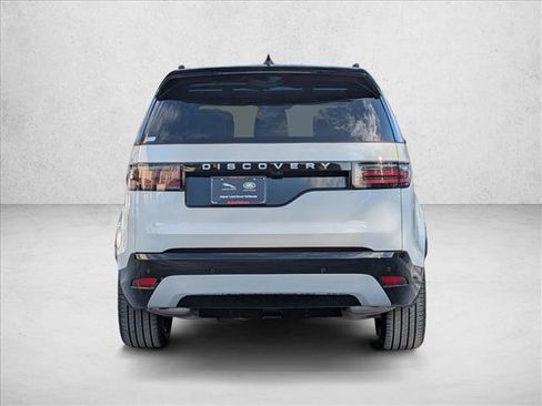 Used 2026 Land Rover Discovery Limited Edition AWD/4WD image 8