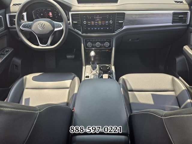 Used 2022 Volkswagen Atlas Cross Sport SE w/ Panoramic Sunroof Package FWD image 14