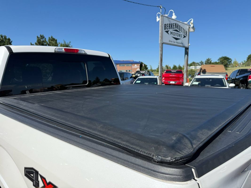 Used 2016 Ford F150 Lariat w/ Equipment Group 502A Luxury AWD/4WD image 13