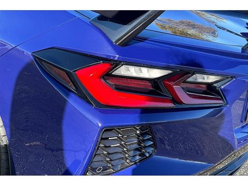 Used 2025 Chevrolet Corvette 2LT w/ Stealth Interior Trim Package image 27