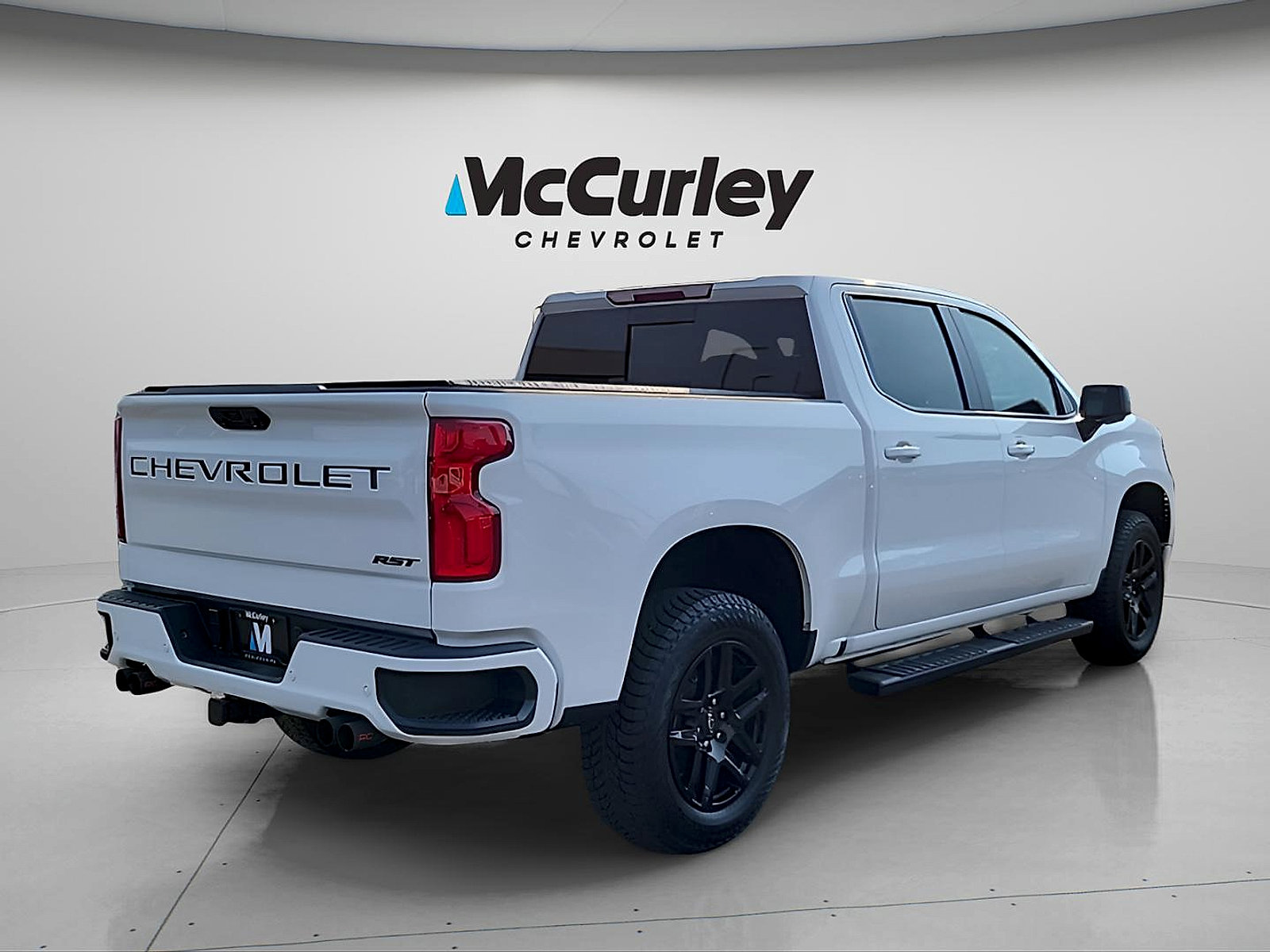Used 2024 Chevrolet Silverado 1500 RST w/ Convenience Package II AWD/4WD image 7