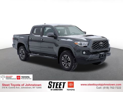 Used 2023 Toyota Tacoma TRD Sport image 1
