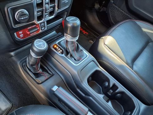 Used 2021 Jeep Gladiator Rubicon w/ Dual Top Group image 25