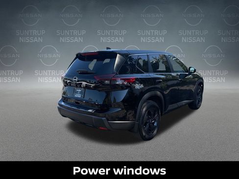 Certified 2026 Nissan Rogue SV FWD image 19