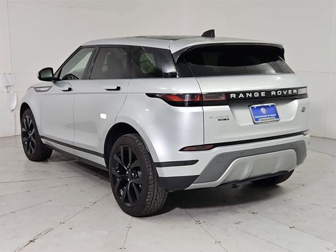 Used 2020 Land Rover Range Rover Evoque SE image 4