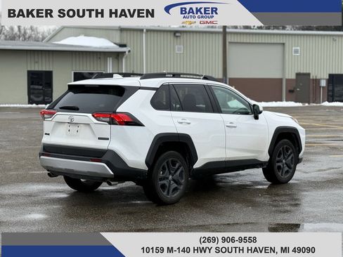 Used 2024 Toyota RAV4 Adventure image 5