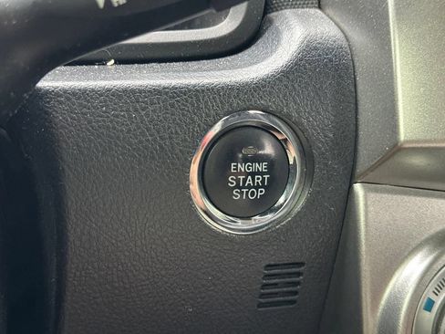 Used 2013 Toyota 4Runner Limited AWD/4WD image 23