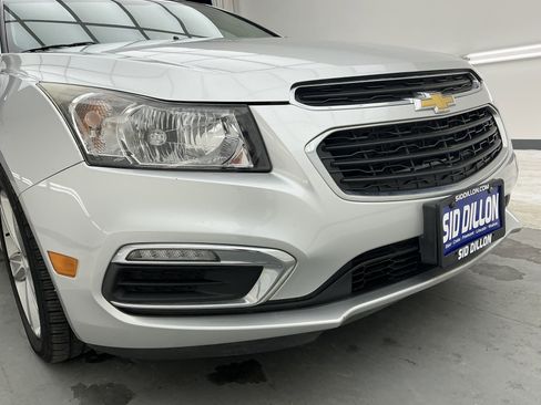 Used 2015 Chevrolet Cruze LT image 26