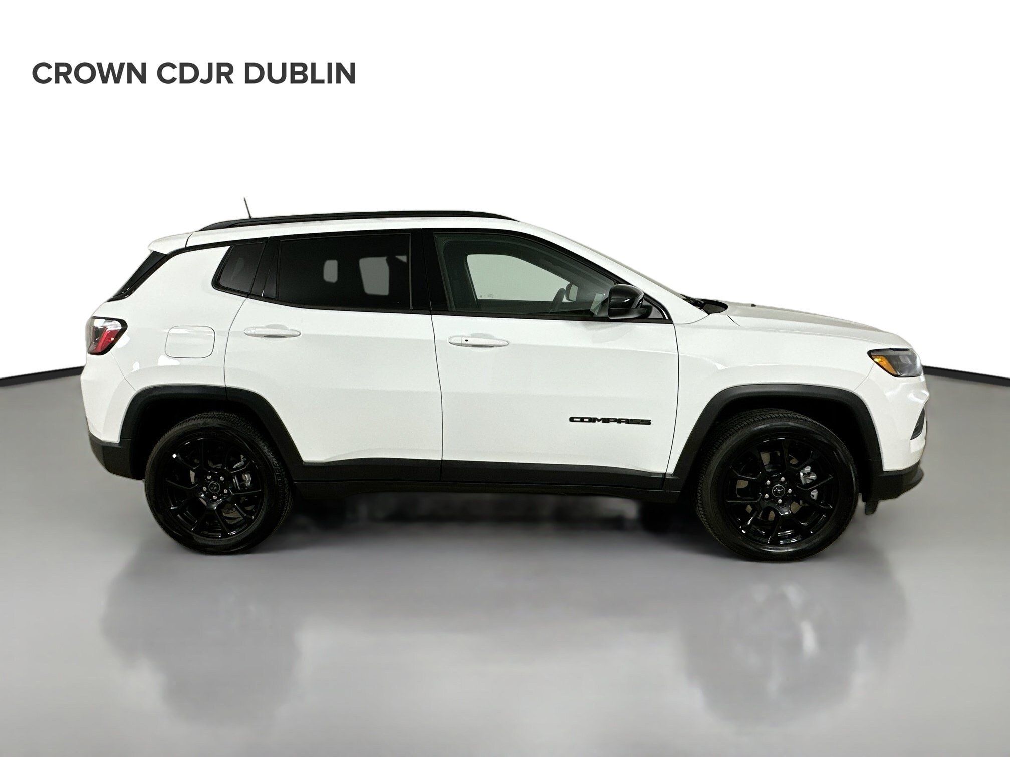 Certified 2025 Jeep Compass Latitude w/ Altitude Special Edition AWD/4WD image 4