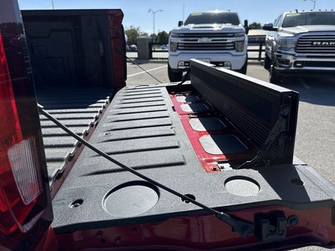 Used 2024 GMC Sierra 1500 Denali AWD/4WD image 33