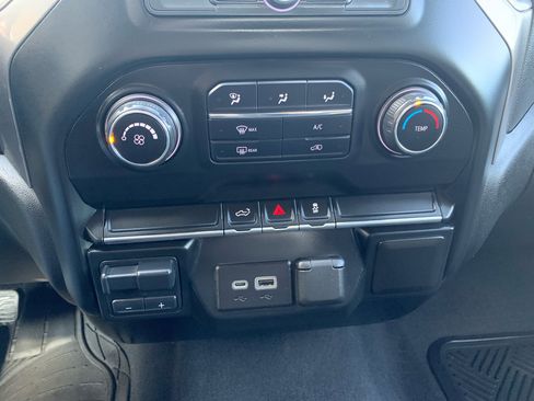 Used 2021 Chevrolet Silverado 2500 Custom w/ Custom Value Package image 25