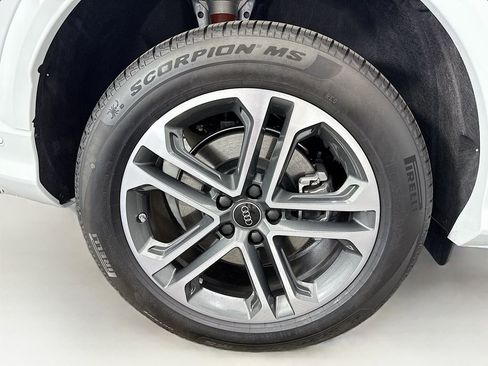 Used 2025 Audi Q5 2.0T Premium Plus w/ Premium Plus image 32