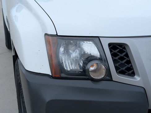 Used 2013 Nissan Xterra S AWD/4WD image 10