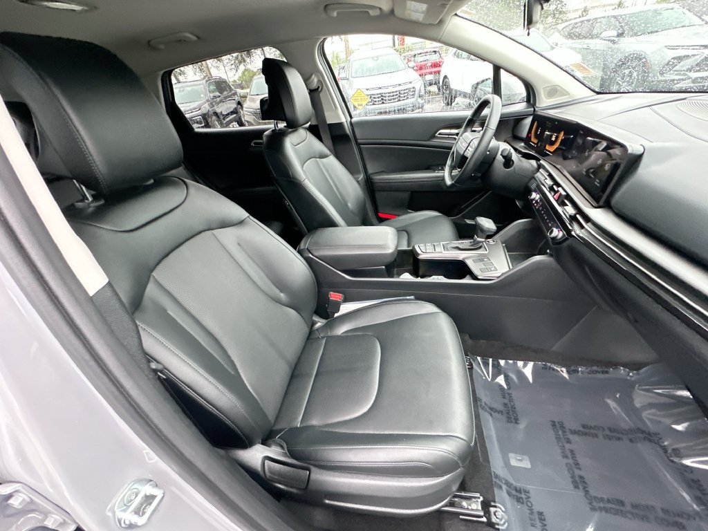 Used 2026 Kia Sportage EX FWD image 27