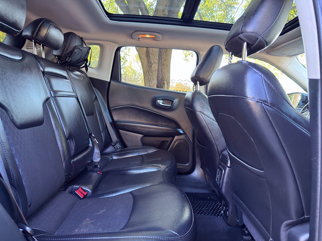 Used 2019 Jeep Compass Latitude AWD/4WD image 27