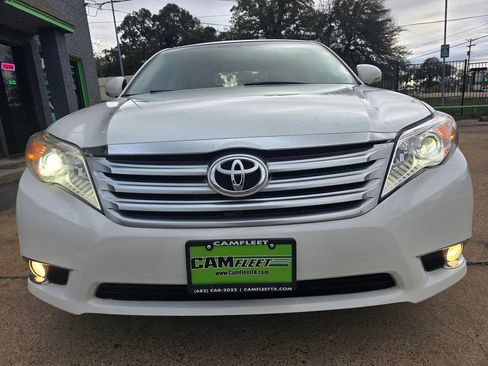 Used 2011 Toyota Avalon Limited image 59