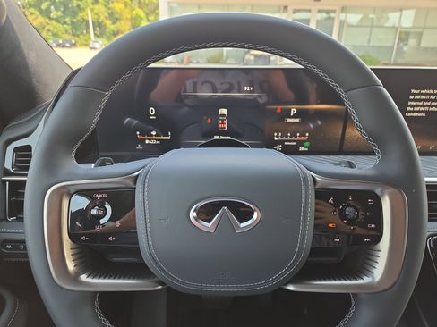 New 2026 INFINITI QX80 Autograph w/ Premium Cargo Package image 10