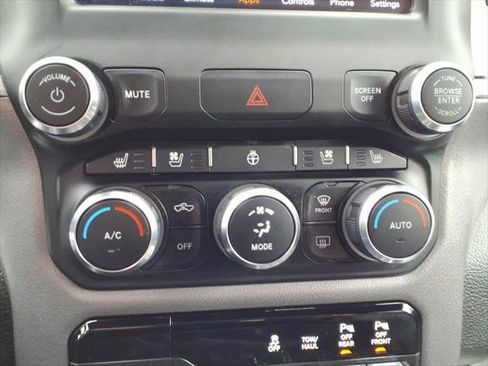 Used 2020 RAM 1500 Laramie w/ Sport Appearance Package AWD/4WD image 25