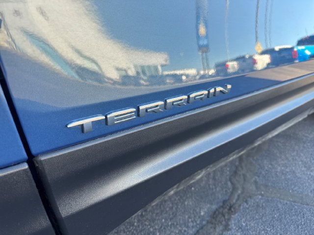 Used 2024 GMC Terrain SLT AWD/4WD image 32
