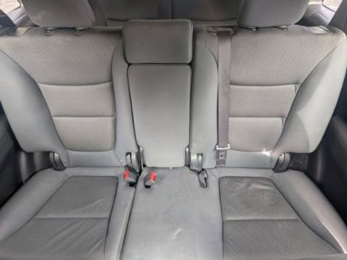 Used 2013 Kia Sorento LX image 23