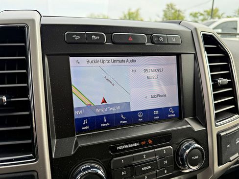 Used 2020 Ford F150 Lariat AWD/4WD image 17