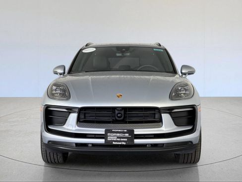 Used 2026 Porsche Macan AWD/4WD image 11