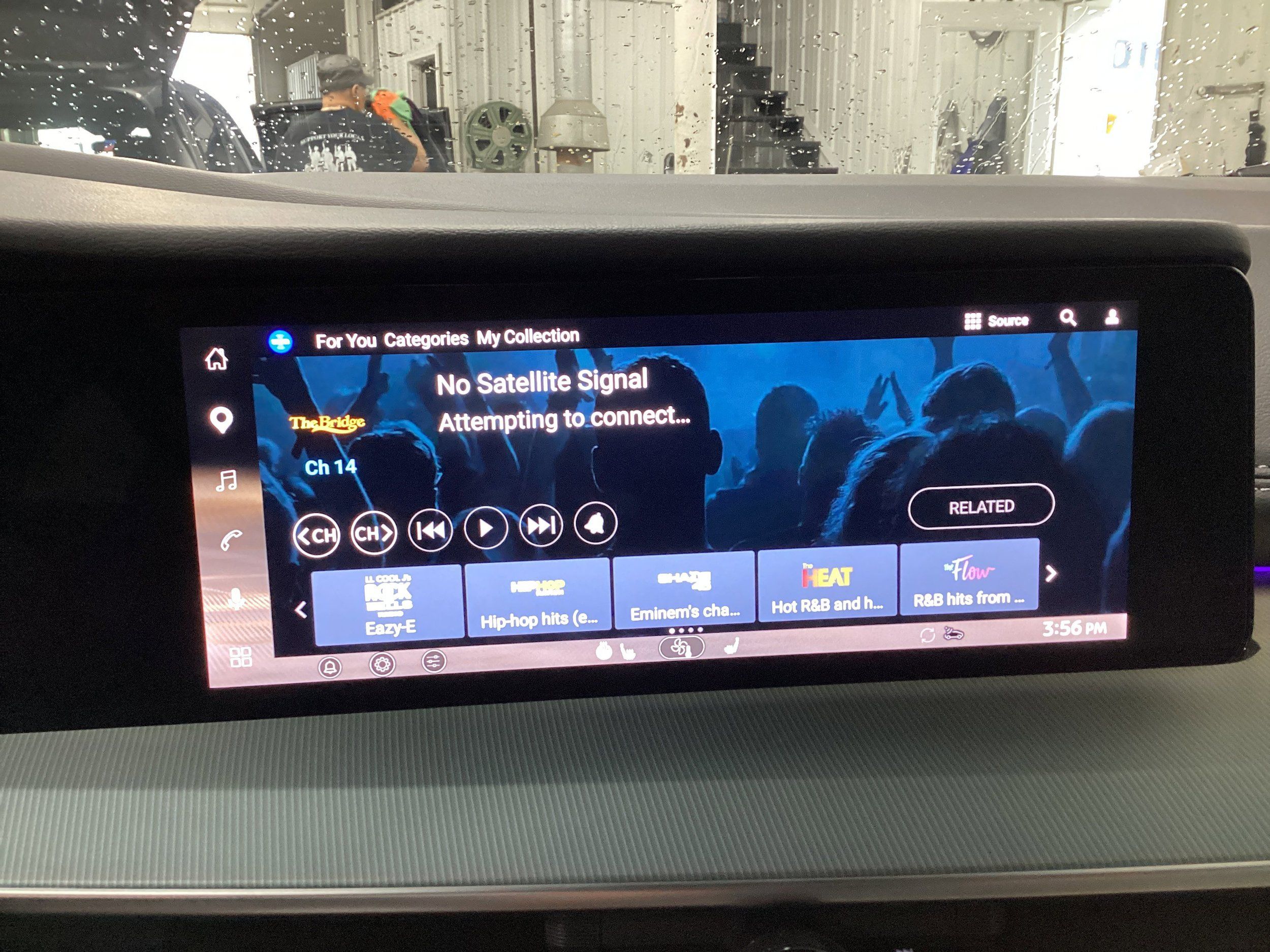 Used 2025 Nissan Murano SL AWD/4WD image 27