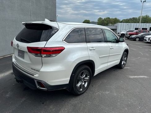 Used 2018 Toyota Highlander Limited Platinum AWD/4WD image 15