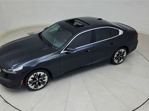 Used 2026 BMW 540i xDrive 540i xDrive image 76