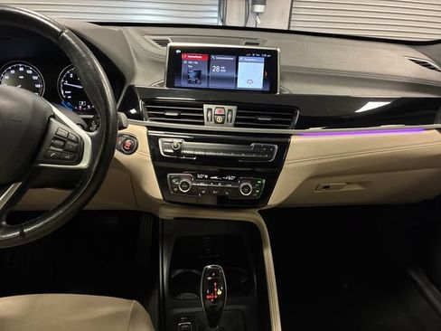 Used 2021 BMW X1 sDrive28i FWD image 18