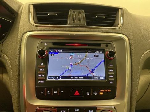 Used 2015 GMC Acadia SLT w/ Technology Package image 12