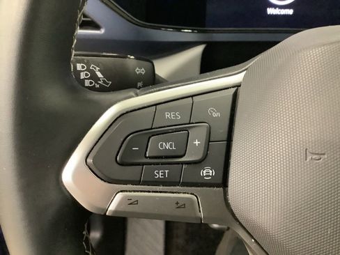 Used 2022 Volkswagen Taos SE AWD/4WD image 8