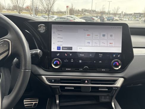 Used 2023 Lexus RX 350 F Sport image 31