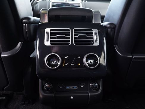 Used 2019 Land Rover Range Rover Supercharged AWD/4WD image 13