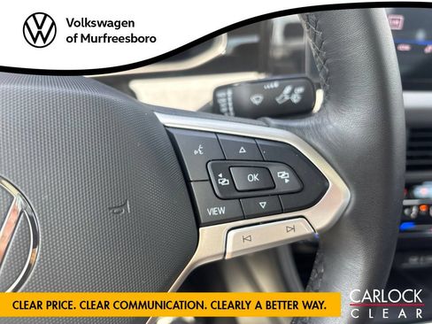 Certified 2025 Volkswagen Jetta SE FWD image 19