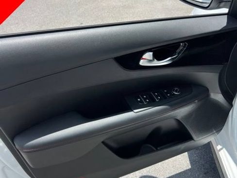 Used 2022 Kia Forte GT w/ GT Technology Package FWD image 20