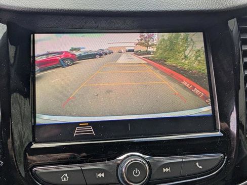 Used 2022 Chevrolet Trax LT w/ Sport Edition image 14