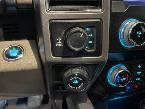 Used 2019 Ford F150 Limited image 11