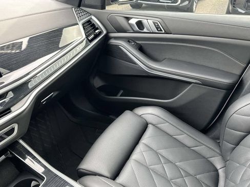 Used 2024 BMW X5 xDrive50e AWD/4WD image 41