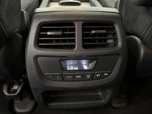 Used 2022 Honda Pilot Sport image 62