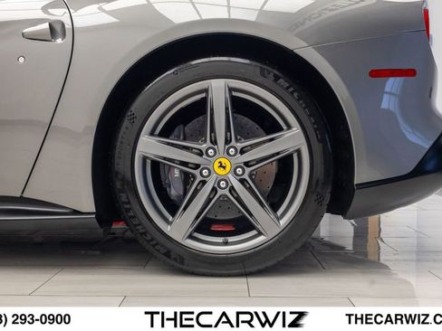 Used 2016 Ferrari F12 Berlinetta RWD image 18