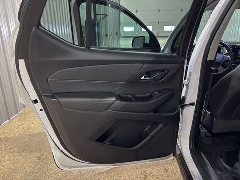 Used 2020 Chevrolet Traverse LT w/ LPO, Midnight Edition image 22