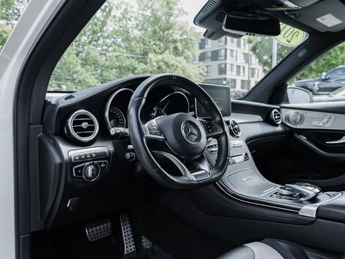 Used 2019 Mercedes-Benz GLC 63 AMG 4MATIC w/ Multimedia Package image 23
