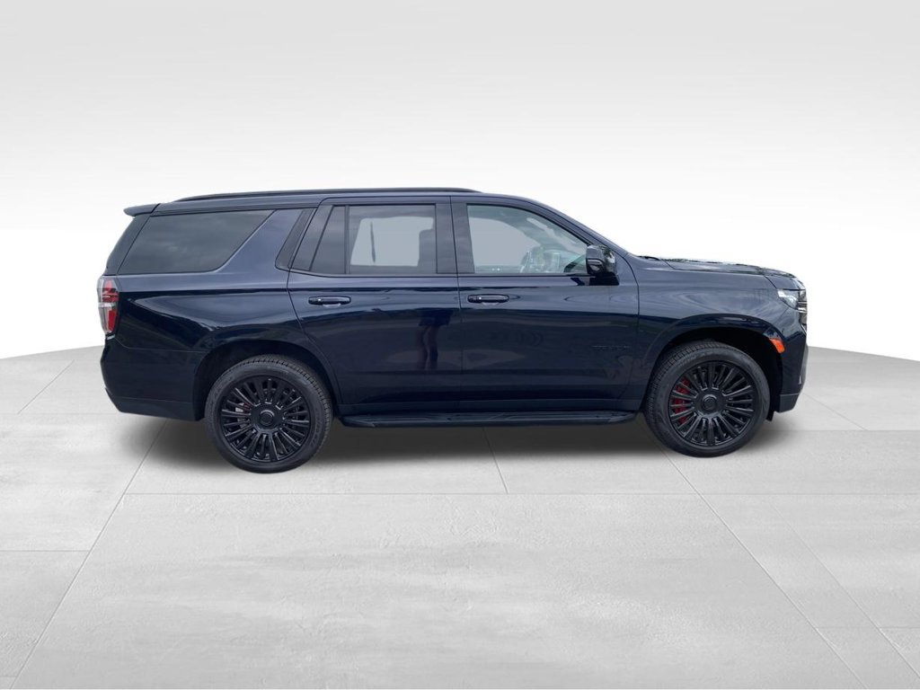 Used 2022 Chevrolet Tahoe RST w/ Sport Performance Package AWD/4WD image 11
