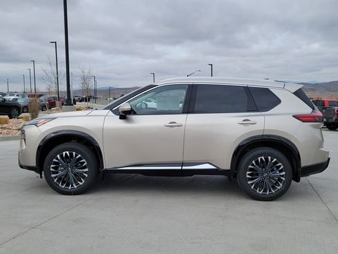 New 2026 Nissan Rogue Platinum image 2