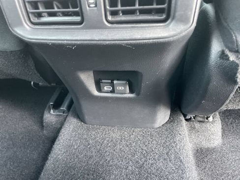 Used 2024 Toyota RAV4 XLE AWD/4WD image 24