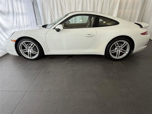 Used 2015 Porsche 911 Carrera image 2