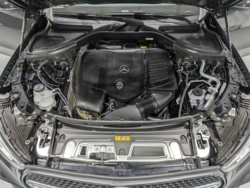 Used 2026 Mercedes-Benz GLC 300 4MATIC image 12